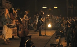 The Hunger Games: Sunrise on the Reaping - Clerk Carmine Clade